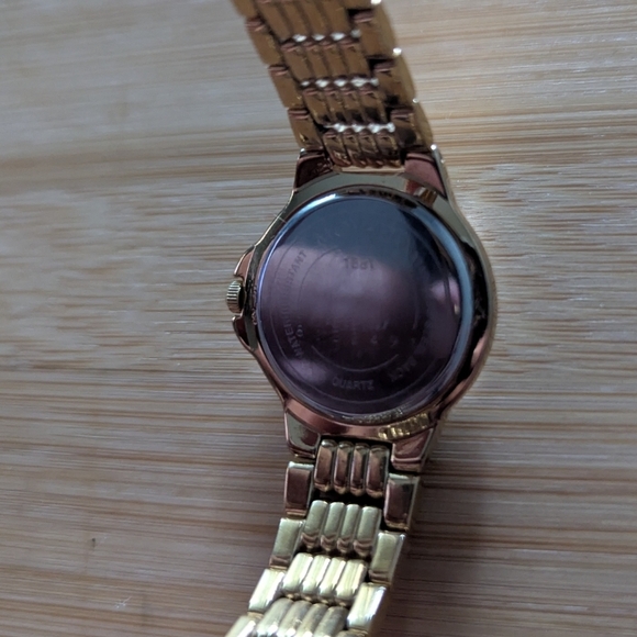 Movado Diamond Watch Women's Gold Vintage $1995 - Picture 7 of 12